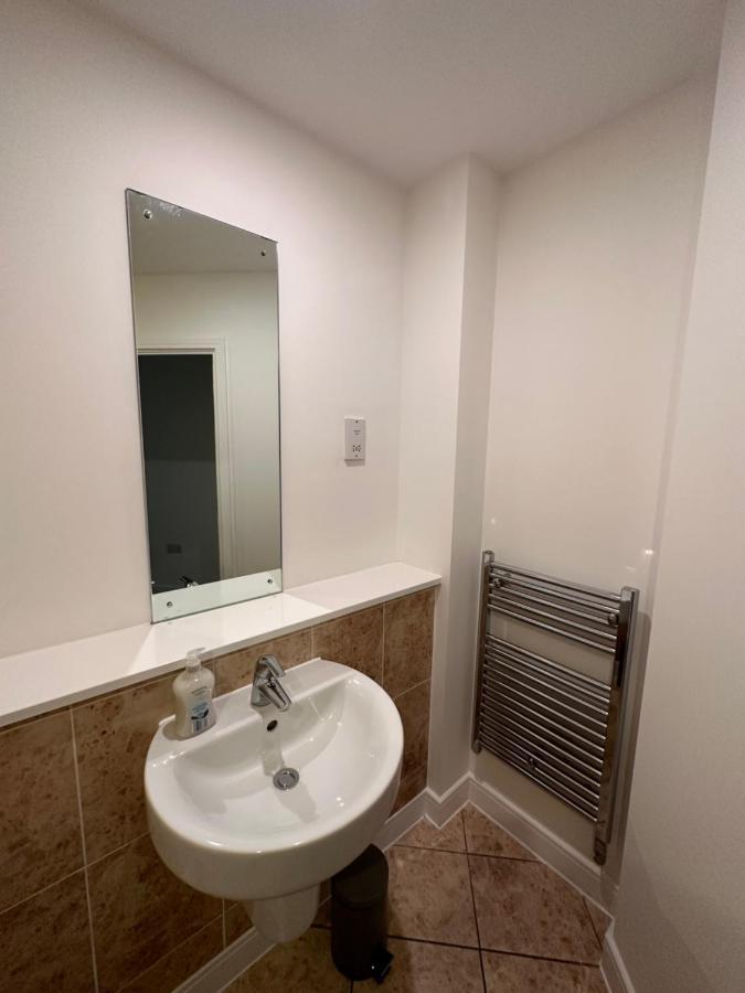 Luxury Apartments - Wallis Square, Farnborough Farnborough  Extérieur photo